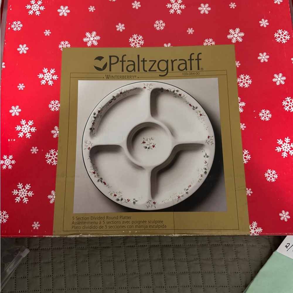 NWT NIB PFLATZGRAFF Vintage Winterberry 5 section serving platter. Appys Snacks